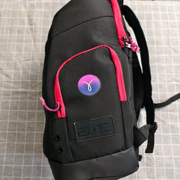 🍀NWT Nike basketball backpack air cushion backpack large capacity bag - Picture 3 of 4